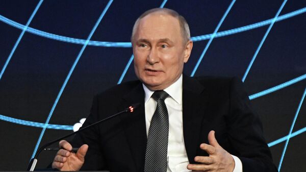 Президент РФ В. Путин принял участие в форуме Сильные идеи для нового времени - Sputnik Кыргызстан