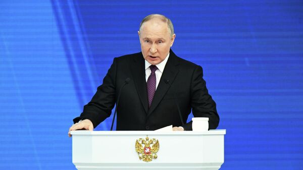 Владимир Путин Федералдык жыйынга жасаган кайрылуусунда  - Sputnik Кыргызстан