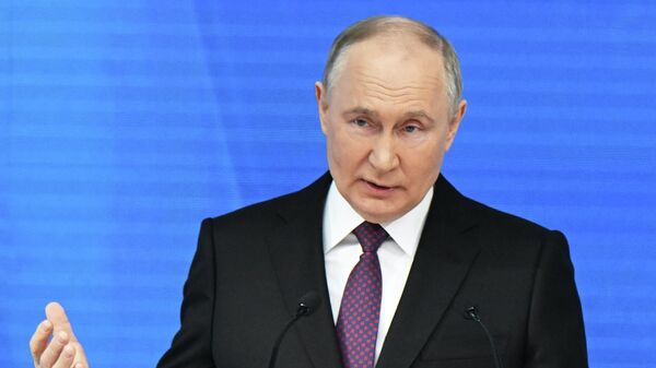 Россия лидери Владимир Путин Федералдык жыйынга кезектеги кайрылуусунда - Sputnik Кыргызстан