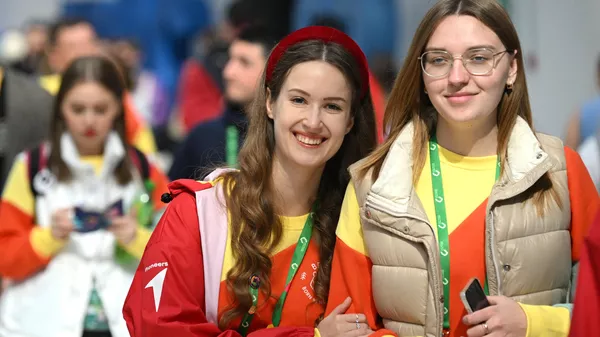 Участники Всемирного фестиваля молодежи на федеральной территории Сириус - Sputnik Кыргызстан