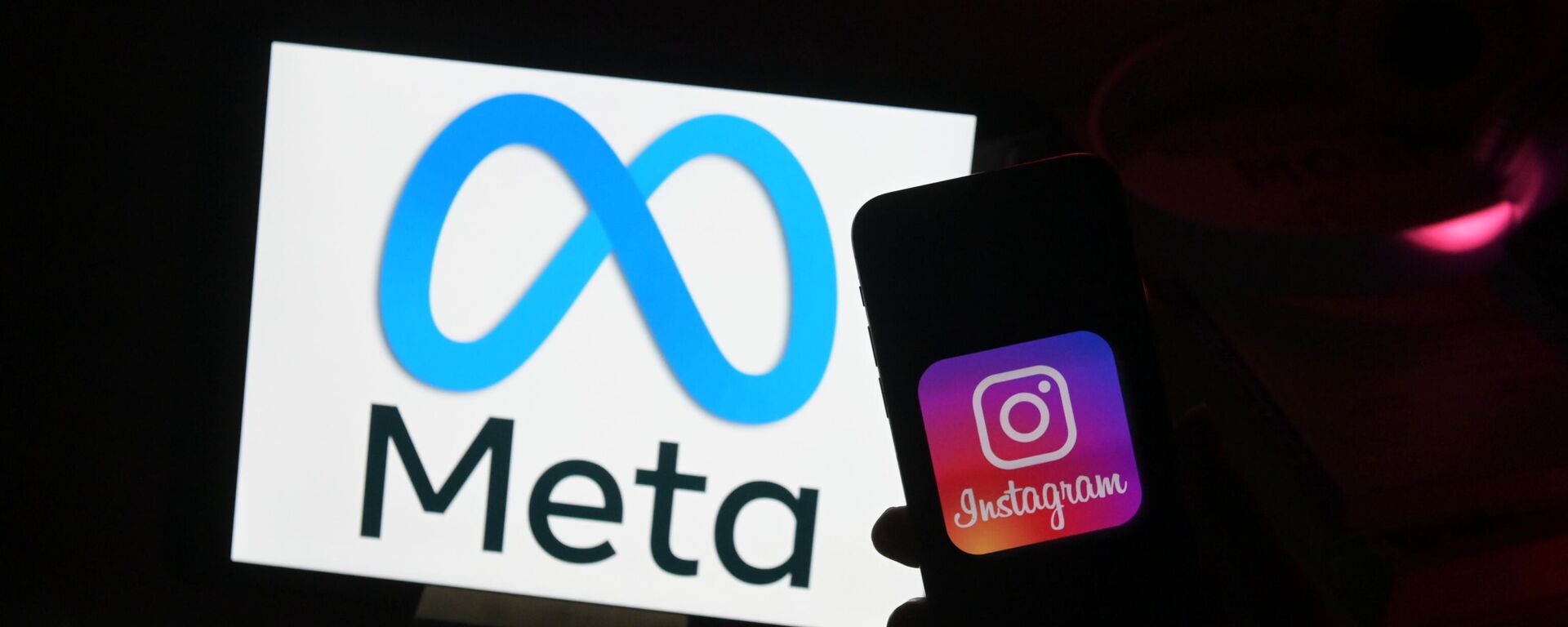 Логотип социальных сетей Meta и Instagram - Sputnik Кыргызстан, 1920, 06.03.2024