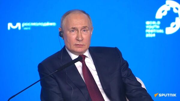Общение Путина с участниками Всемирного фестиваля молодежи — запись прямого эфира - Sputnik Кыргызстан