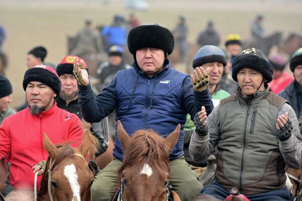 Игры открыл генпрокурор, президент Международной ассоциации кок-бору Курманкул Зулушев - Sputnik Кыргызстан