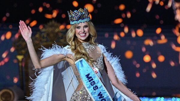 Представительница Чехии Кристина Пышкова победила в конкурсе красоты Мисс мира - Sputnik Кыргызстан