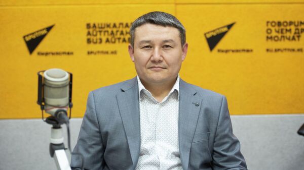 Кардиохирург, медицина илимдеринин кандидаты Амирбек Мидинов - Sputnik Кыргызстан