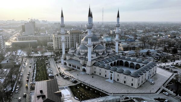 Вид на Центральную мечети в Бишкеке. Архивное фото   - Sputnik Кыргызстан
