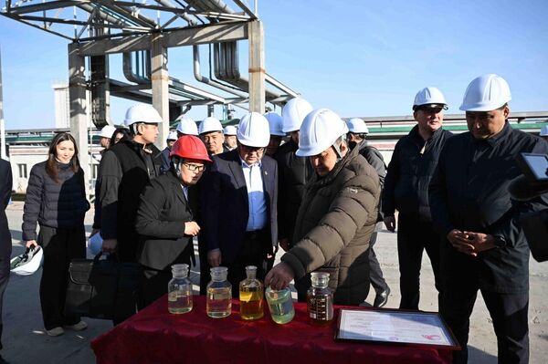 В ноябре 2023-го на НПЗ начался капитальный ремонт, осенью текущего года завод планируется модернизировать - Sputnik Кыргызстан