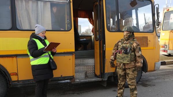 Учения в Белгороде по вывозу жителей в безопасные районы. Архивное фото - Sputnik Кыргызстан