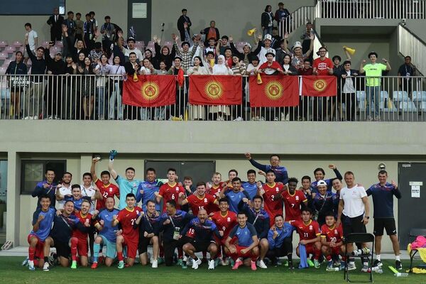 Кыргызстандын футболчулары Кытай Тайбэйинин командасын 2:0 эсеби менен утту - Sputnik Кыргызстан