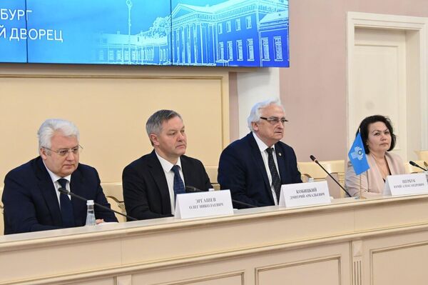 В Санкт-Петербурге прошло заседание Экспертного совета по здравоохранению при Межпарламентской ассамблее СНГ - Sputnik Кыргызстан