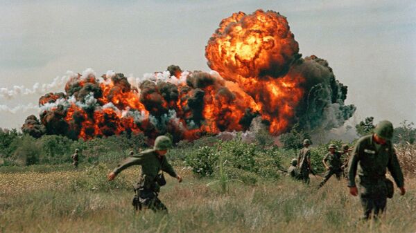 Вьетнамдагы согушта АКШнын жеңилгенине 51 жыл болду. Тарыхый видео - Sputnik Кыргызстан