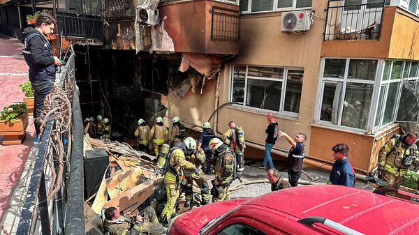 Последствия пожара в ночном клубе в Стамбуле  - Sputnik Кыргызстан