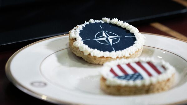 Печенье с флагами НАТО и США. Архивное фото - Sputnik Кыргызстан