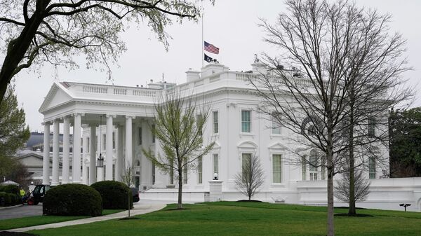 Фасад Белого дома в Вашингтоне. Архивное фото  - Sputnik Кыргызстан