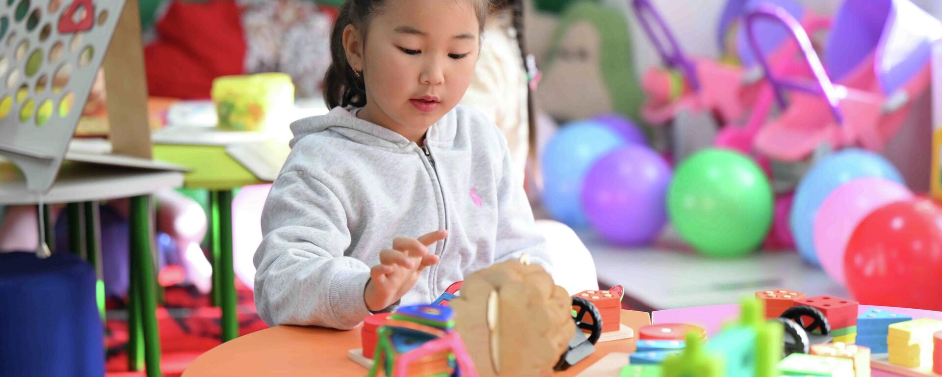 Воспитанники детского сада. Архивное фото - Sputnik Кыргызстан, 1920, 07.04.2026