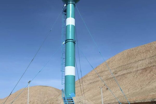 Долбоордун алкагында скважина бургуланып, суу топтоочу мунара курулду - Sputnik Кыргызстан