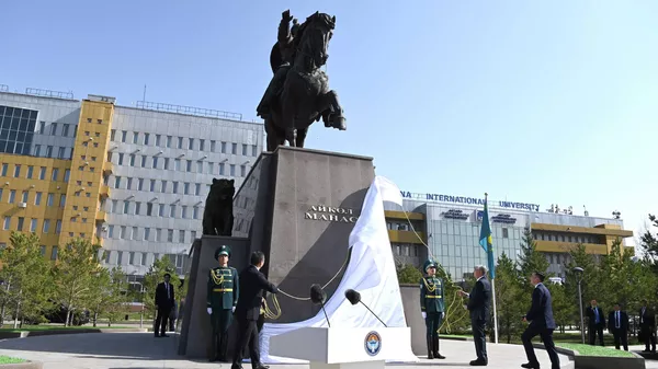 Открытие памятника Манасу в Астане - Sputnik Кыргызстан