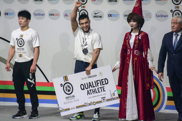 Согласно регламенту, вышедшие в финал борцы становятся обладателями олимпийских лицензий. - Sputnik Кыргызстан