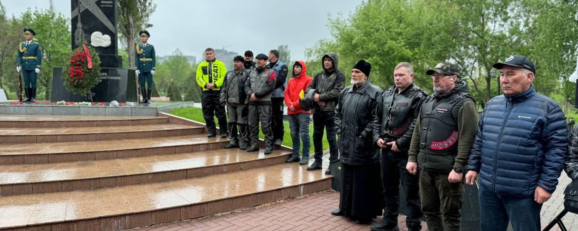 Бүгүн Бишкектеги Дайыр Асанов атындагы Жеңиш паркында Токтогон Алтыбасарованын 100 жылдыгына арналган митинг-реквием өттү - Sputnik Кыргызстан, 1920, 27.04.2024