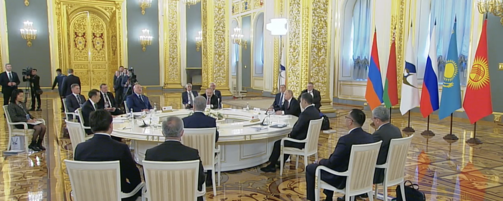 Заседание юбилейного саммита ЕАЭС — запись прямого эфира - Sputnik Кыргызстан, 1920, 08.05.2024