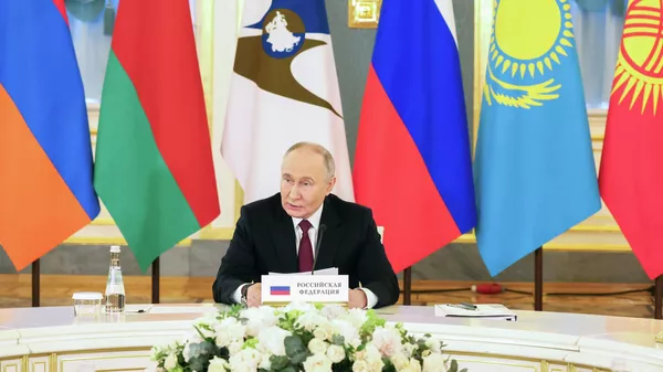 Президент России Владимир Путин принял участие в юбилейном саммите ЕАЭС в Москве - Sputnik Кыргызстан