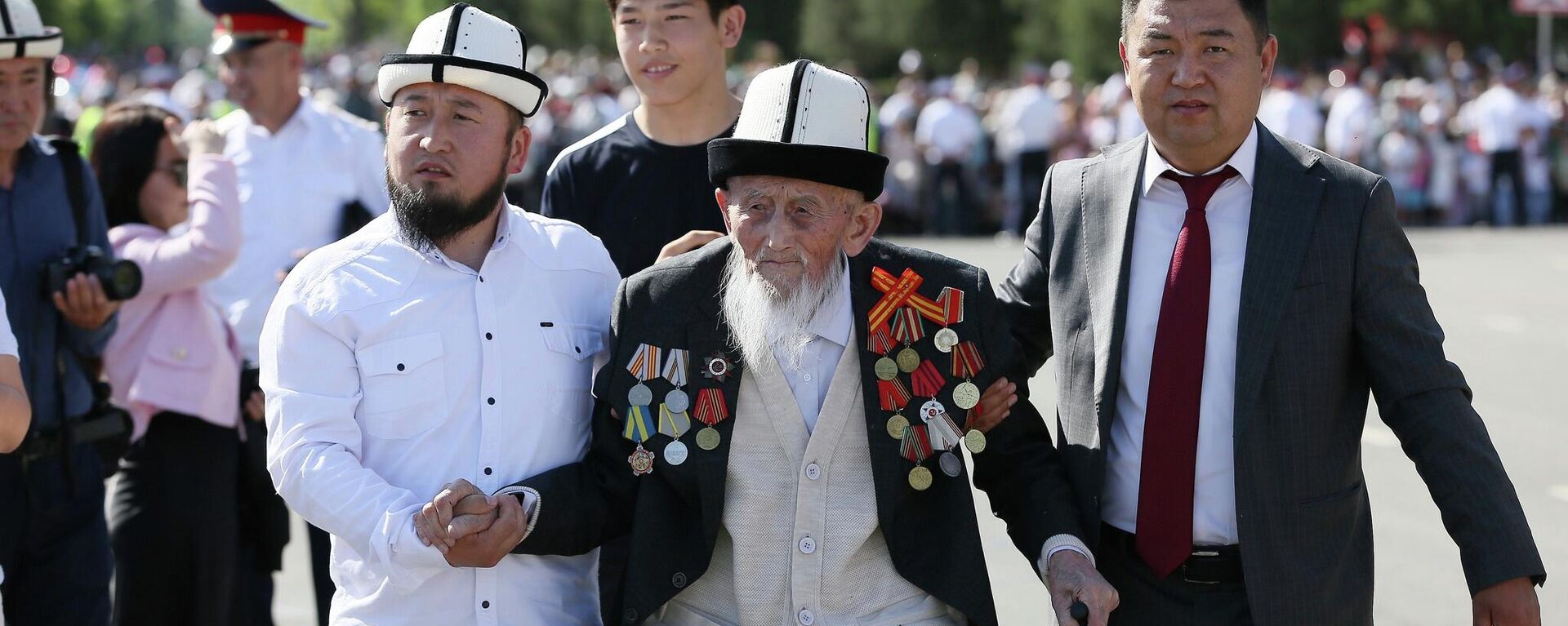 Ош шаарындагы Улуу Ата Мекендик согуштун жалгыз ардагери Касымбай Жолдошев дүйнө салды - Sputnik Кыргызстан, 1920, 22.08.2024