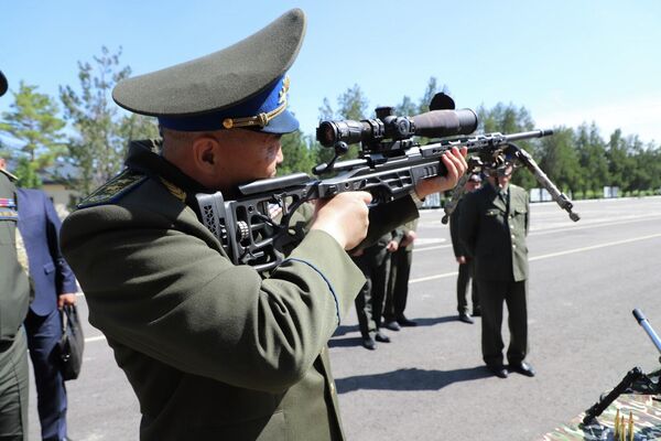 Служба спецназа &quot;Альфа&quot; постоянно укомплектовывается современным вооружением и техникой - Sputnik Кыргызстан