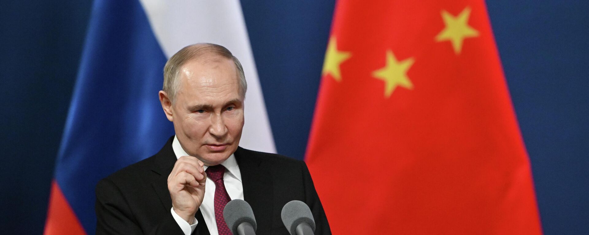 Россия президенти Владимир Путин. Архив - Sputnik Кыргызстан, 1920, 24.08.2025