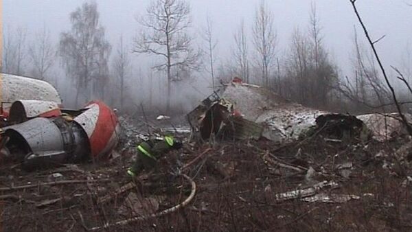 Польшанын президенти Лех Качиньский баш болуп үлкөндөр учак менен кулаган жер - Sputnik Кыргызстан