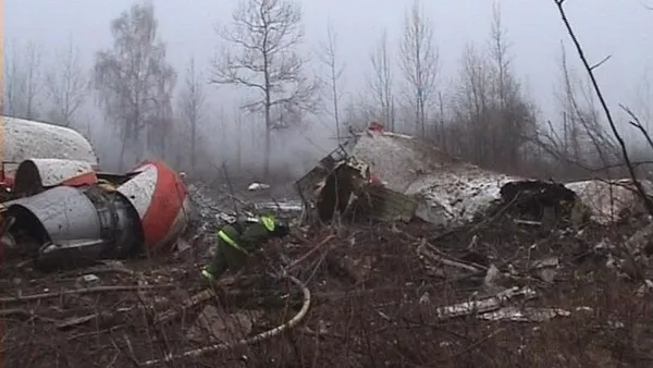 Польшанын президенти Лех Качиньский баш болуп үлкөндөр учак менен кулаган жер - Sputnik Кыргызстан