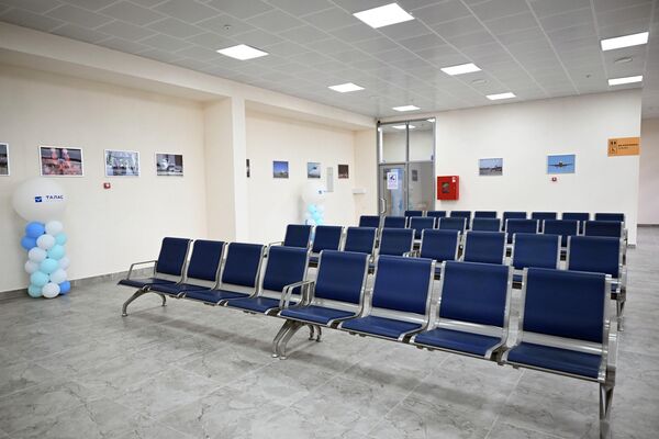 Глава государства отметил, что открытие аэропорта в Таласе — не просто инфраструктурное достижение, но и символ стремления страны к развитию и росту - Sputnik Кыргызстан