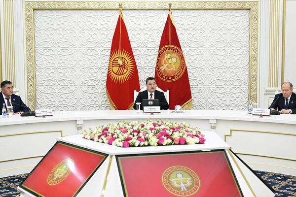 Жапаров отметил наиболее острую в сфере безопасности проблему терроризма и экстремизма. - Sputnik Кыргызстан