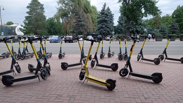 Электросамокаты в Бишкеке. Архивное фото - Sputnik Кыргызстан