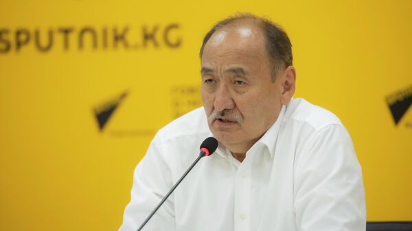 Министр здравоохранения КР Алымкадыр Бейшеналиев  - Sputnik Кыргызстан