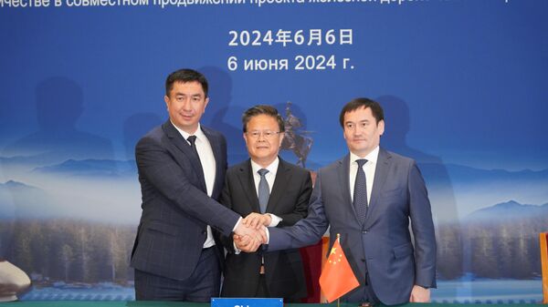 Подписание соглашения по строительству ж/д Китай — Кыргызстан — Узбекистан - Sputnik Кыргызстан