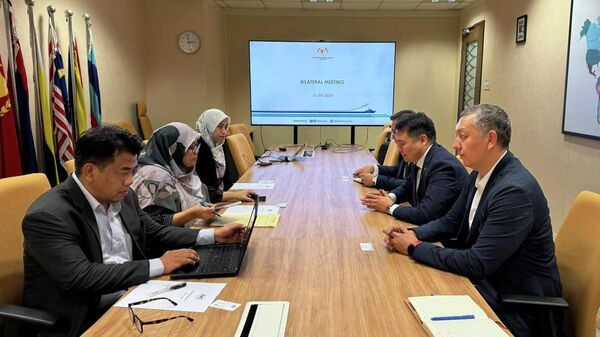 Переговоры по запуску прямого авиарейса между Бишкеком и Куала-Лумпуром в Малайзии - Sputnik Кыргызстан