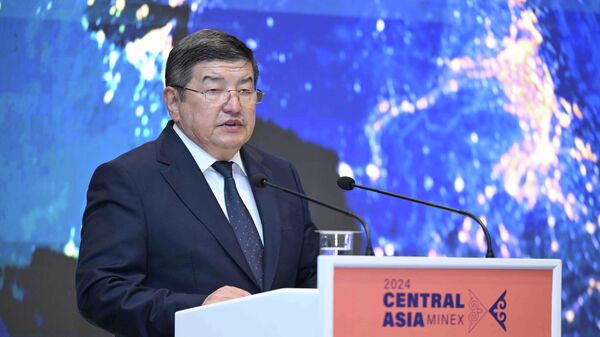 Председатель кабинета министров Акылбек Жапаров выступая на 10-ом горно-геологическом форуме MINEX Центральная Азия в Бишкеке - Sputnik Кыргызстан