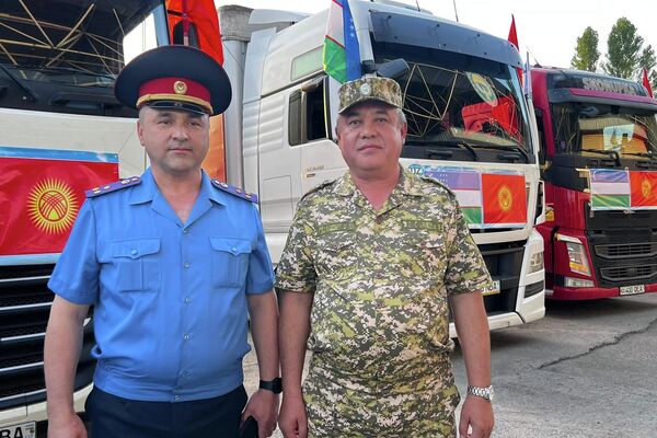 Ноокаттагы селден жабыркагандарга Өзбекстандан гуманитардык жардам келди - Sputnik Кыргызстан