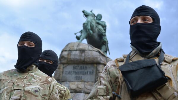 Боевики батальона Азов в Киеве. Архивное фото  - Sputnik Кыргызстан