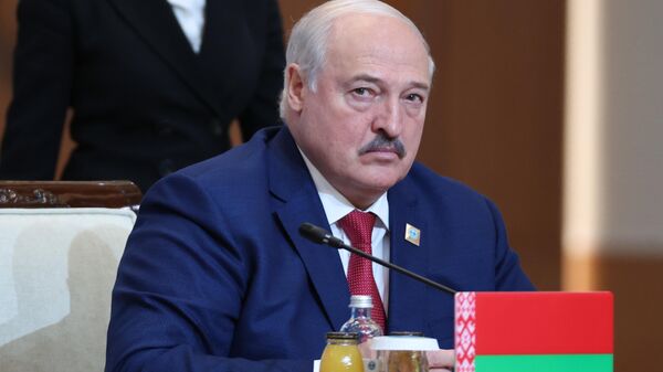 Президент Беларуси Александр Лукашенко на саммите ШОС в Астане - Sputnik Кыргызстан