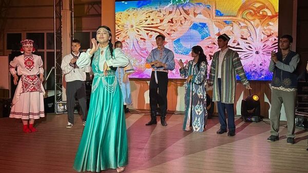 Закрытие международного культурно-образовательного форума Дети Содружества - Sputnik Кыргызстан