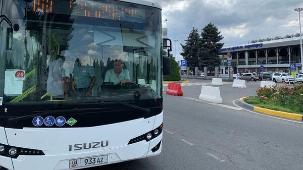 Запуск муниципального экспресс-автобуса №153 - Sputnik Кыргызстан