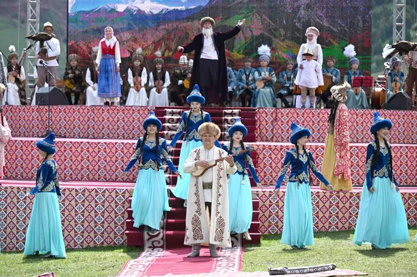 История кыргызского народа не может быть отделена от истории кумыса, подчеркнул глава кабмина - Sputnik Кыргызстан