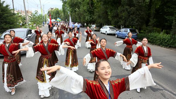 В Оше проходит международный танцевальный фестиваль — видео - Sputnik Кыргызстан