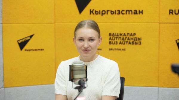 Волонтер из России Яна Фадина - Sputnik Кыргызстан