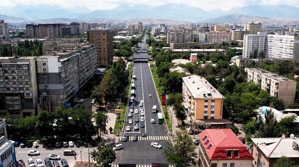 Как выглядит обновленная часть улицы Байтика Баатыра — видео с дрона - Sputnik Кыргызстан
