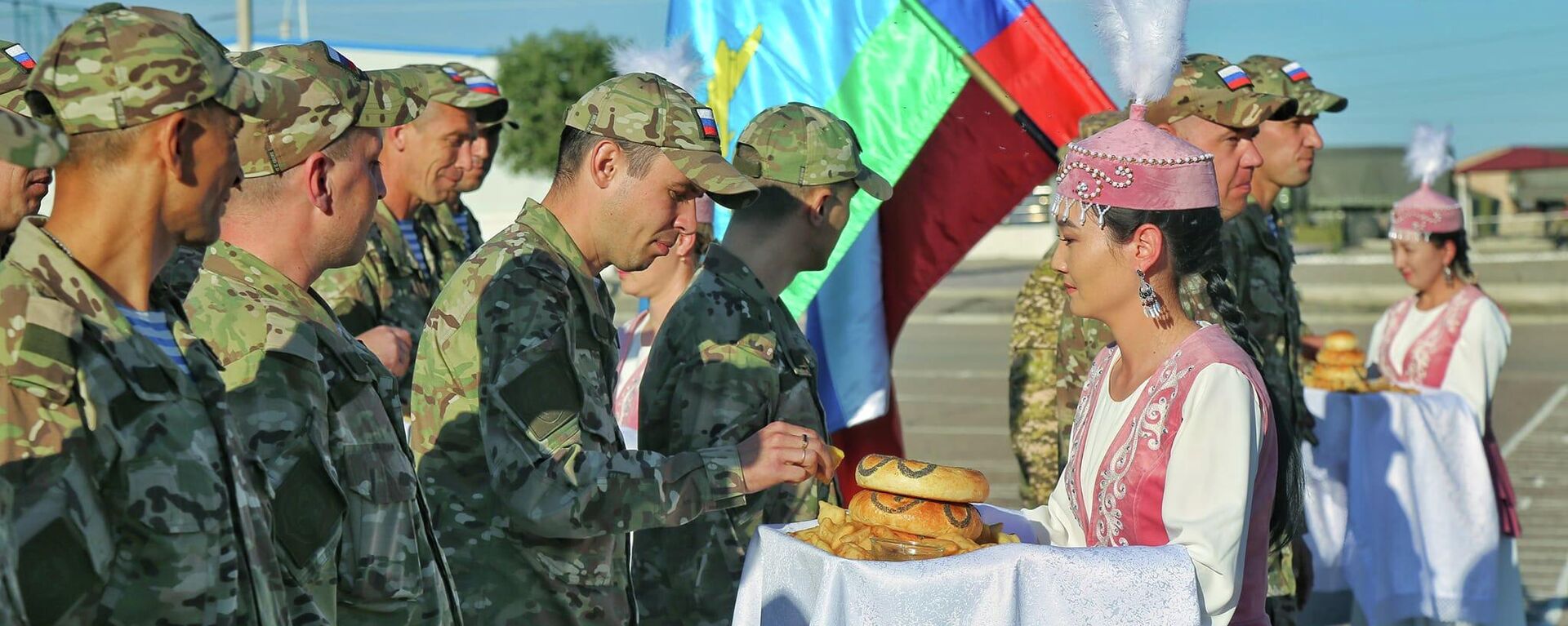 Командно-штабные учения с Коллективными силами оперативного реагирования ОДКБ Взаимодействие-2024 - Sputnik Кыргызстан, 1920, 05.09.2024