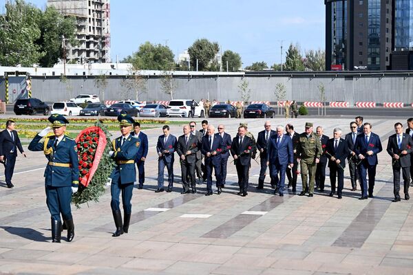 ЖККУга мүчө мамлекеттердин парламенттеринин өкүлдөрү Бишкек шаарына келишти - Sputnik Кыргызстан