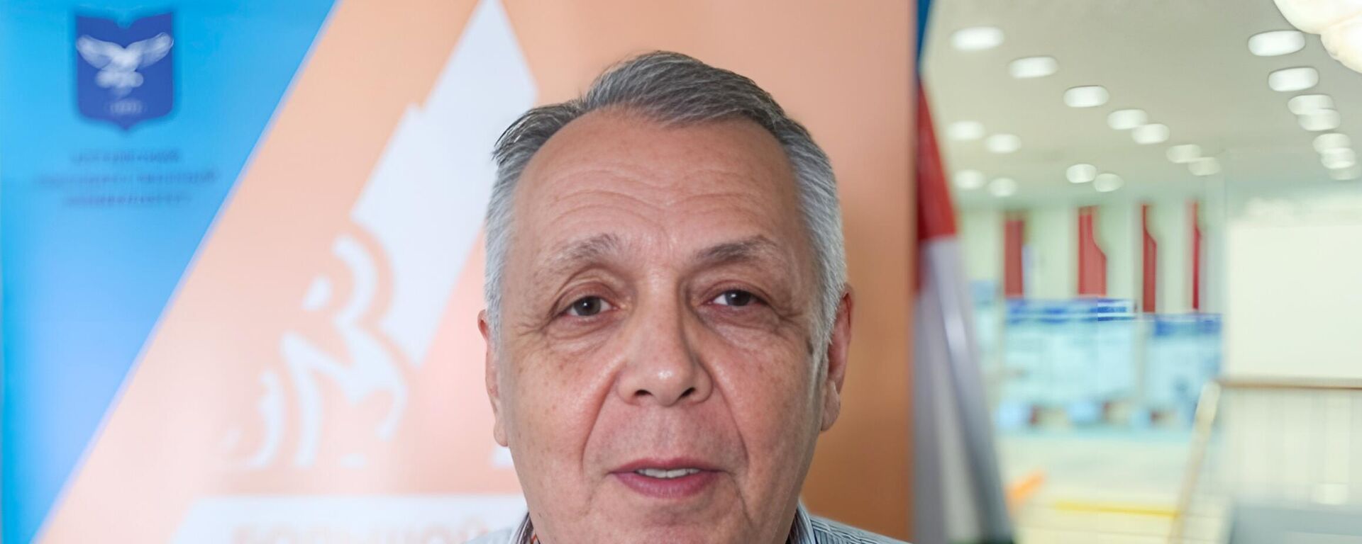 Доктор исторических наук, профессор, ведущий научный сотрудник Института востоковедения РАН Александр Кадырбаев - Sputnik Кыргызстан, 1920, 13.09.2024