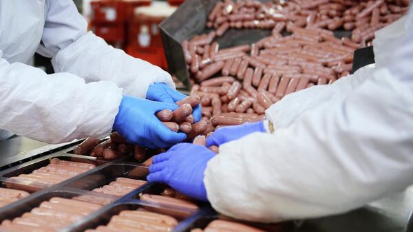 Колбасное производство. Архивное фото - Sputnik Кыргызстан